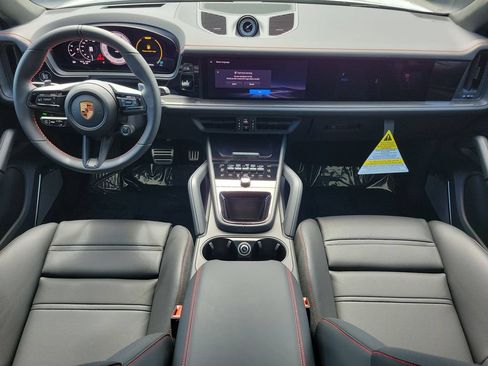 New 2026 Porsche Cayenne GTS AWD/4WD image 20