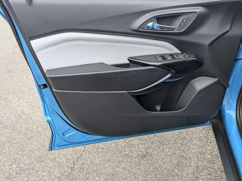 New 2026 Chevrolet Trax LT w/ Driver Confidence Package image 9