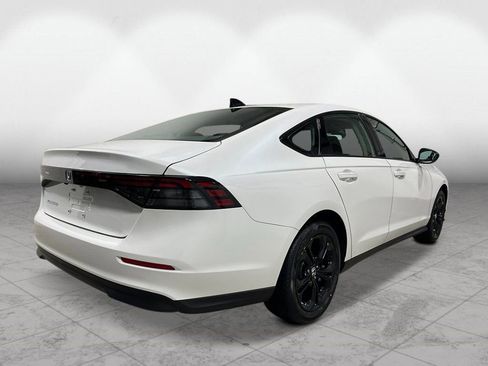 New 2025 Honda Accord SE image 5