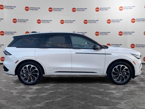 New 2026 Lincoln Nautilus Reserve AWD/4WD image 6