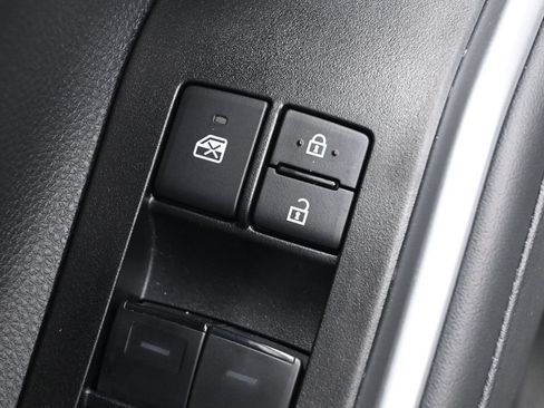 Certified 2026 Toyota Highlander XSE AWD/4WD image 13