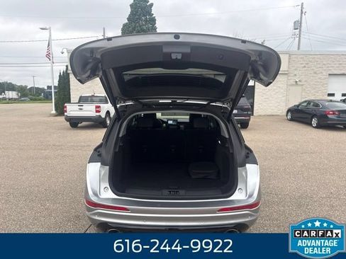 Used 2022 Lincoln Corsair Grand Touring AWD/4WD image 9