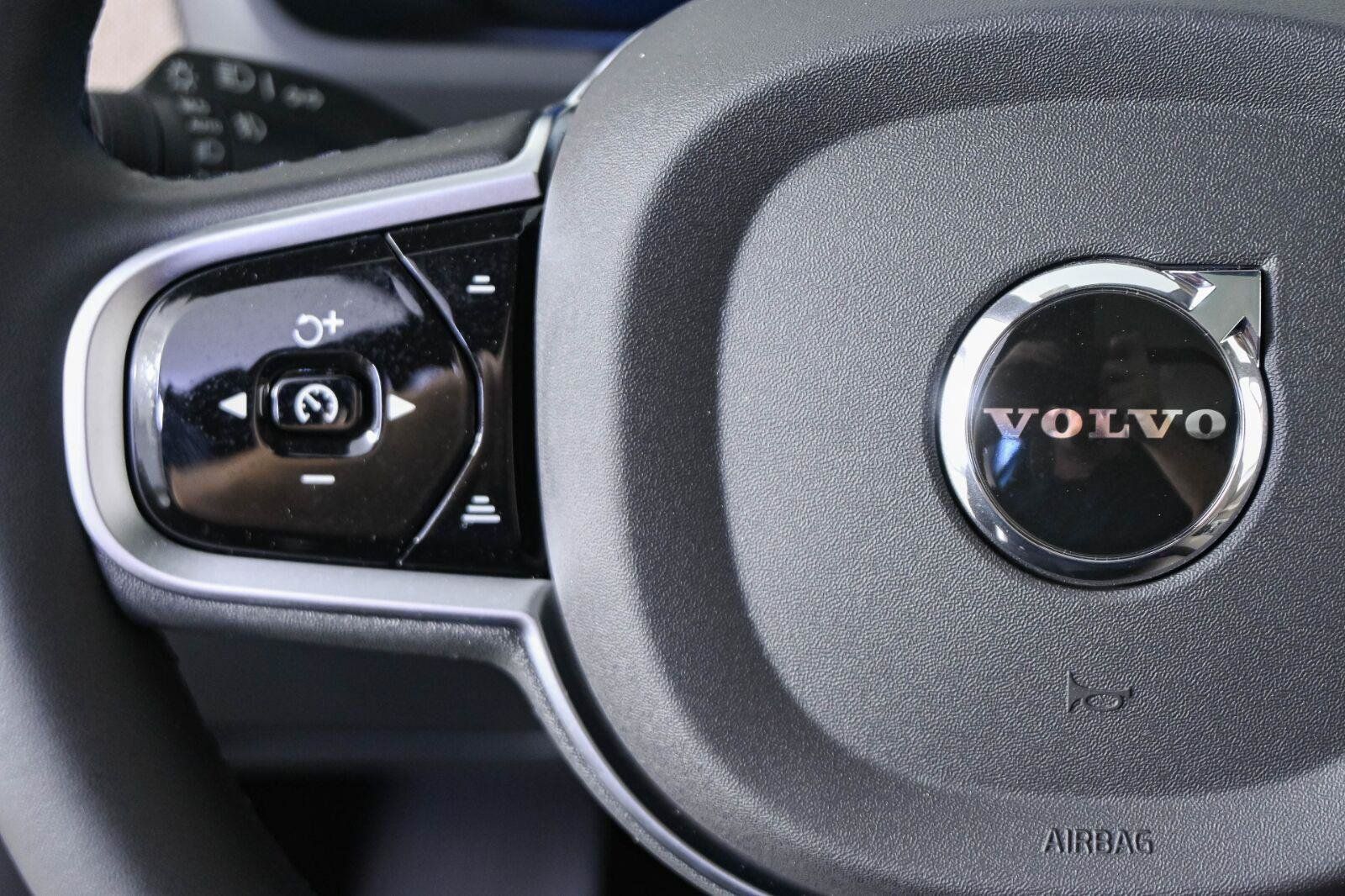 New 2026 Volvo XC90 T8 Core w/ Protection Package Premier AWD/4WD image 9