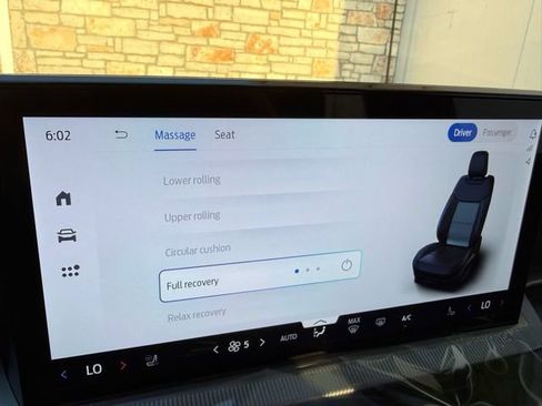 Used 2026 Ford Explorer Platinum w/ LUX Leather Package image 35