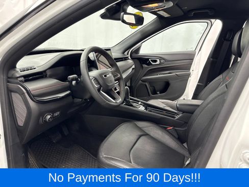 Used 2024 Jeep Compass Trailhawk w/ Trailhawk Elite Group AWD/4WD image 10