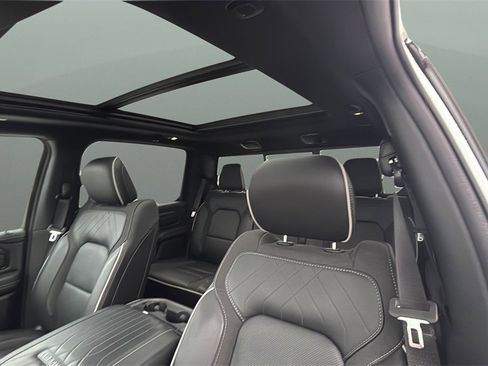 Used 2025 RAM 1500 Limited image 10