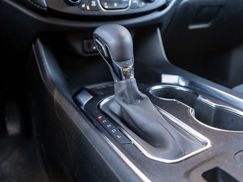 Used 2023 Chevrolet Traverse LT w/ LPO, Floor Liner Package image 27