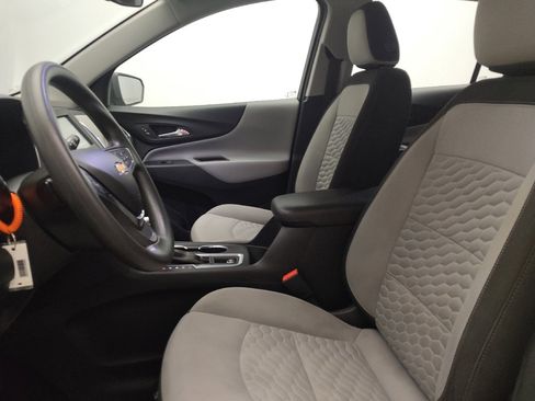 Used 2018 Chevrolet Equinox LS image 17