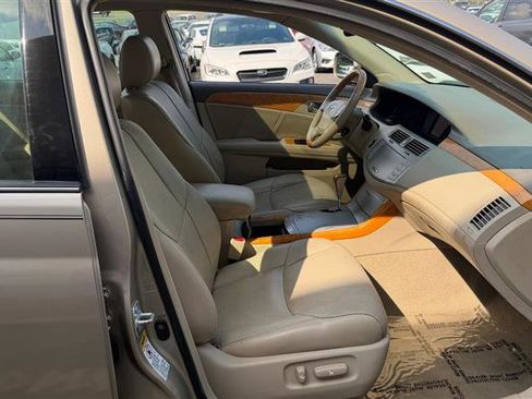 Used 2007 Toyota Avalon Limited FWD image 14