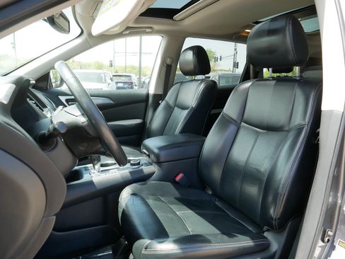 Used 2018 Nissan Pathfinder SL w/ SL Premium Package AWD/4WD image 14