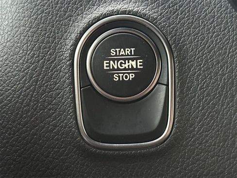 Used 2019 Mercedes-Benz Sprinter 2500 image 31