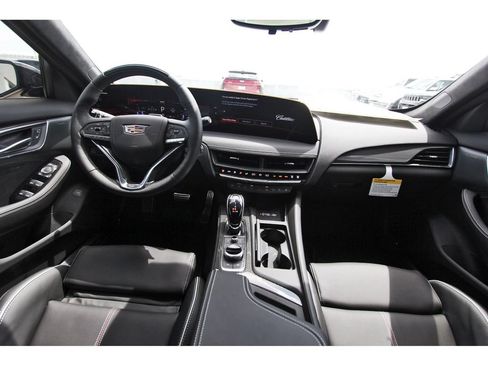 New 2026 Cadillac CT5 V Blackwing w/ Carbon Fiber 2 Package RWD image 9