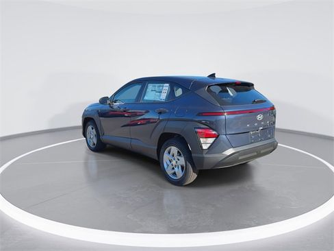 New 2026 Hyundai Kona SE image 6