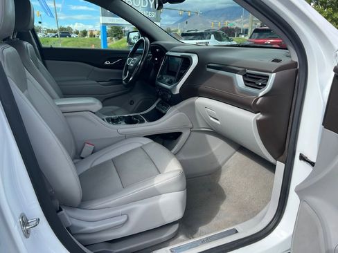 Used 2021 GMC Acadia SLT AWD/4WD image 15