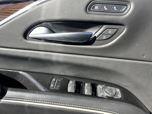 Used 2023 Cadillac Escalade Premium Luxury Platinum image 60