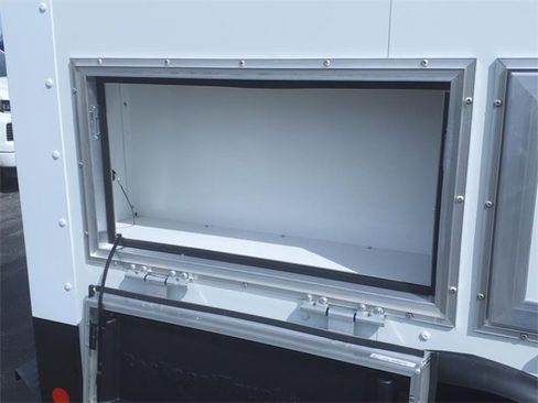 New 2025 Chevrolet Express 3500 w/ Power Convenience Package image 19