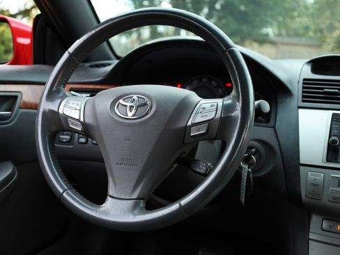 Used 2007 Toyota Solara SLE image 9