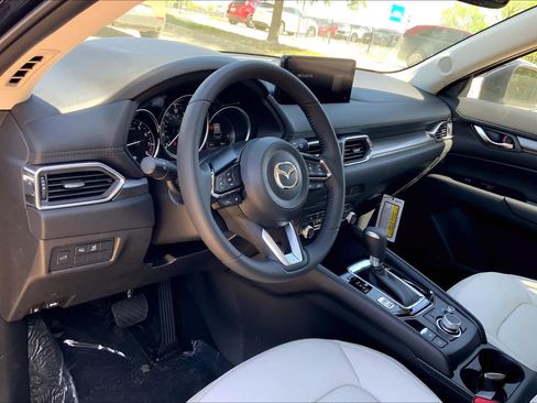 Used 2025 MAZDA CX-5 AWD 2.5 S w/ Preferred Package image 8
