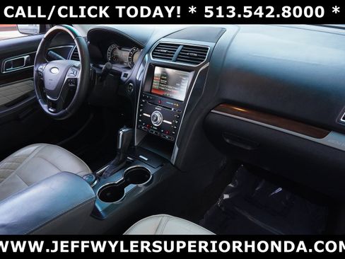 Used 2016 Ford Explorer Platinum image 35