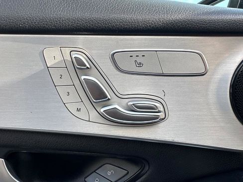 Used 2019 Mercedes-Benz GLC 300 w/ Premium Package image 23
