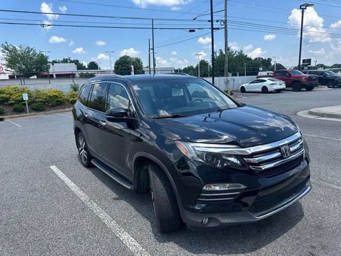 Used 2018 Honda Pilot Elite image 3