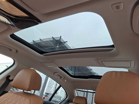 Used 2020 BMW 750i xDrive image 11