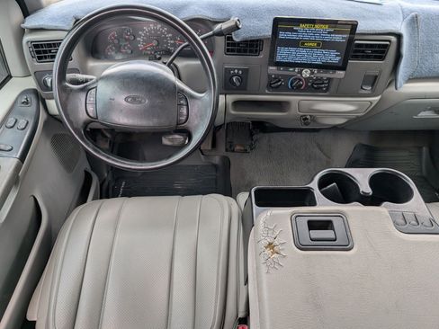 Used 1999 Ford F250 XL AWD/4WD image 6
