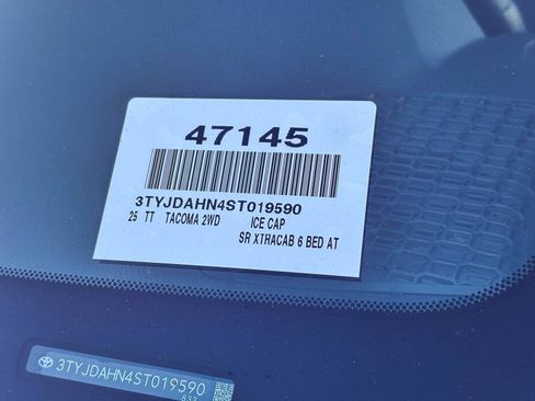 Used 2025 Toyota Tacoma SR image 23