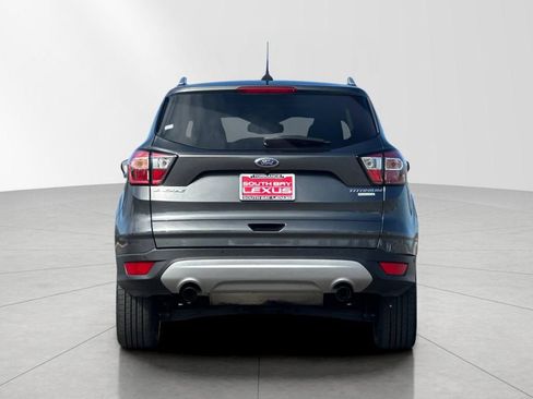 Used 2018 Ford Escape Titanium w/ Ford Safe & Smart Package FWD image 5