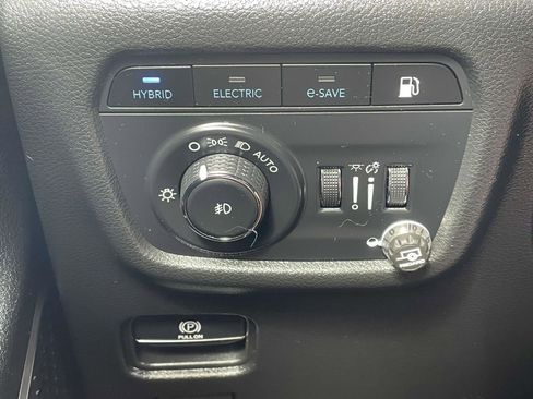 Used 2022 Jeep Grand Cherokee Trailhawk image 31