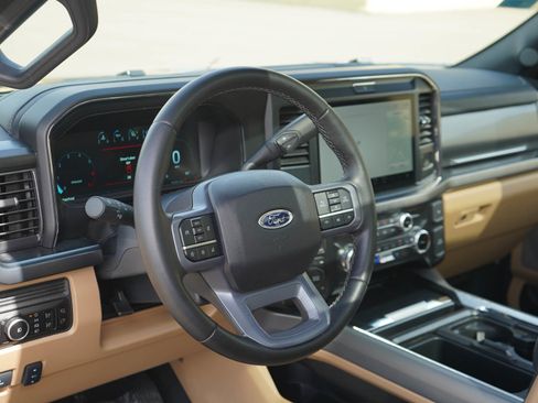 Used 2025 Ford F250 Lariat w/ Black Appearance Package AWD/4WD image 19