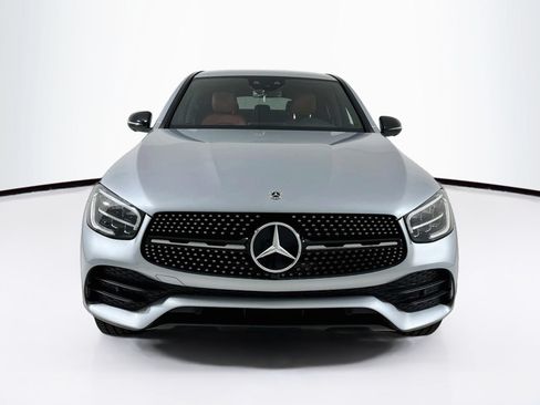 Used 2023 Mercedes-Benz GLC 300 4MATIC Coupe image 2