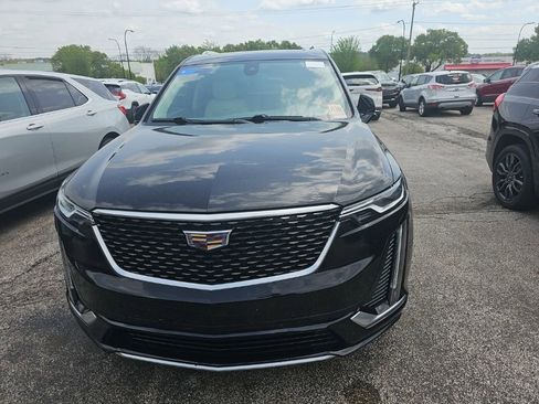 Used 2021 Cadillac XT6 Premium Luxury w/ LPO, Floor Liner Package AWD/4WD image 2