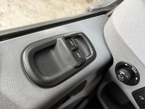 Used 2019 Ford Transit 350 XL RWD image 36