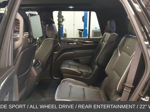 Used 2023 Cadillac Escalade Sport AWD/4WD image 37