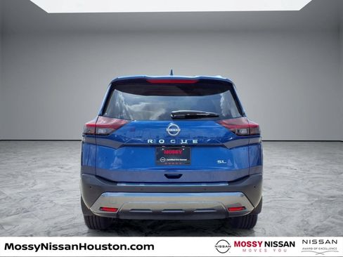 Used 2023 Nissan Rogue SL w/ SL Premium Package FWD image 6