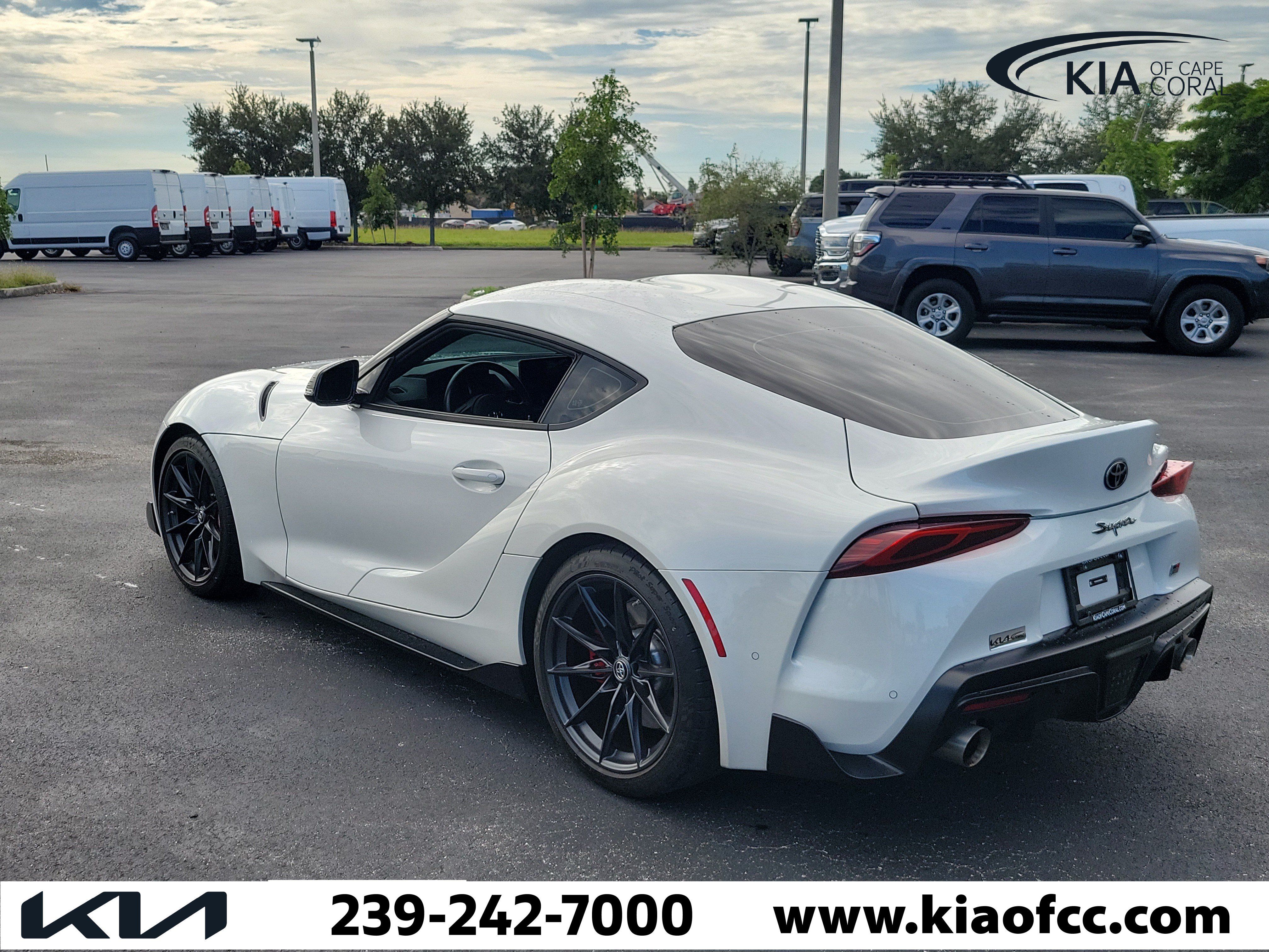 Used 2025 Toyota Supra Premium w/ Driver Assist Package RWD image 5