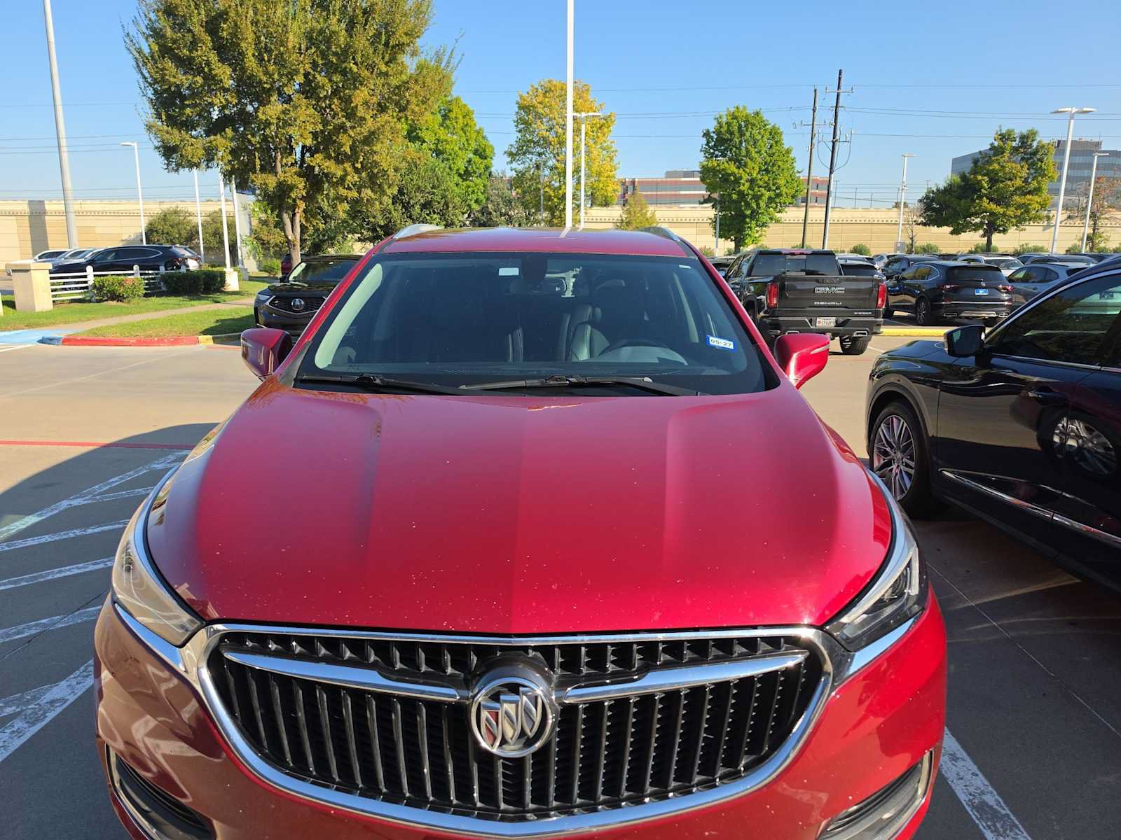 Used 2019 Buick Enclave Essence FWD image 2