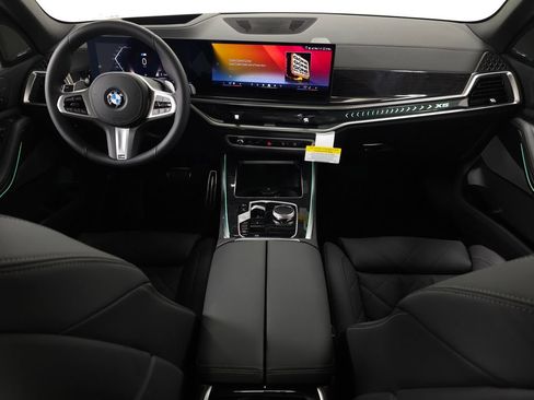 Used 2026 BMW X5 xDrive40i w/ M Sport Package AWD/4WD image 8