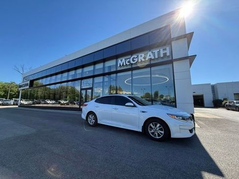 Used 2016 Kia Optima LX w/ LX Convenience Package FWD image 1