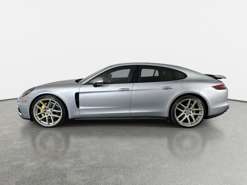 Used 2018 Porsche Panamera 4 AWD/4WD image 5