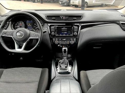 Certified 2021 Nissan Rogue Sport SV image 14