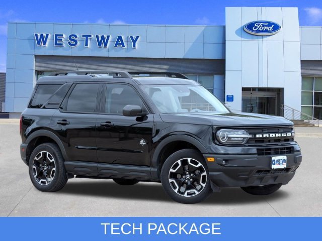 Used 2023 Ford Bronco Sport Outer Banks w/ Tech Package AWD/4WD image 1