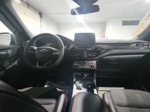 Used 2024 Ford Escape ST-Line Select w/ Class II Trailer Tow Package image 10