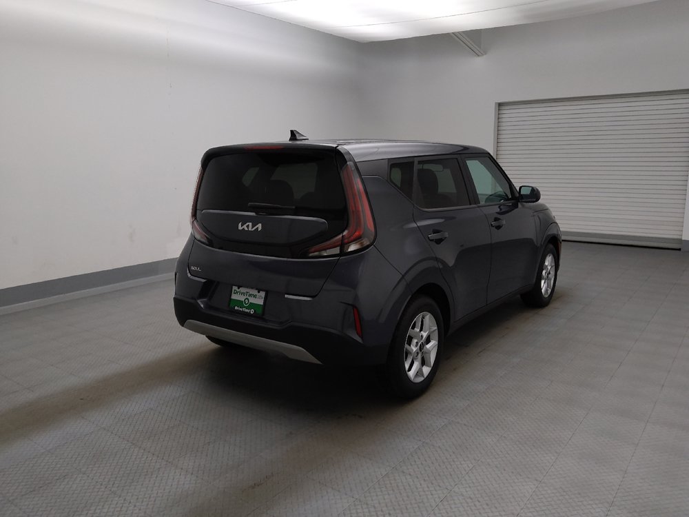 Used 2024 Kia Soul LX w/ Option Group 015 FWD image 9