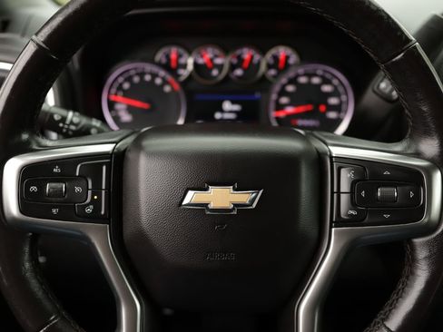 Used 2022 Chevrolet Silverado 1500 LT w/ Z71 Off-Road Package image 11