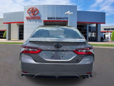 Used 2023 Toyota Camry SE w/ Cold Weather Package AWD/4WD image 5