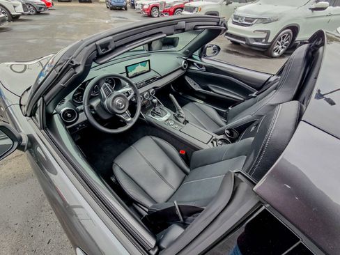 Used 2024 MAZDA MX-5 Miata RF Grand Touring image 7