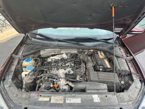 Used 2012 Volkswagen Passat TDI SEL Premium FWD image 23