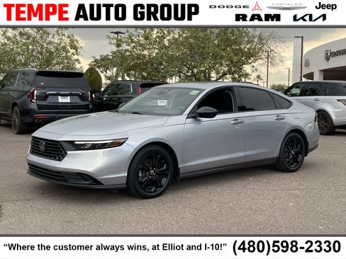 Used 2025 Honda Accord SE image 1